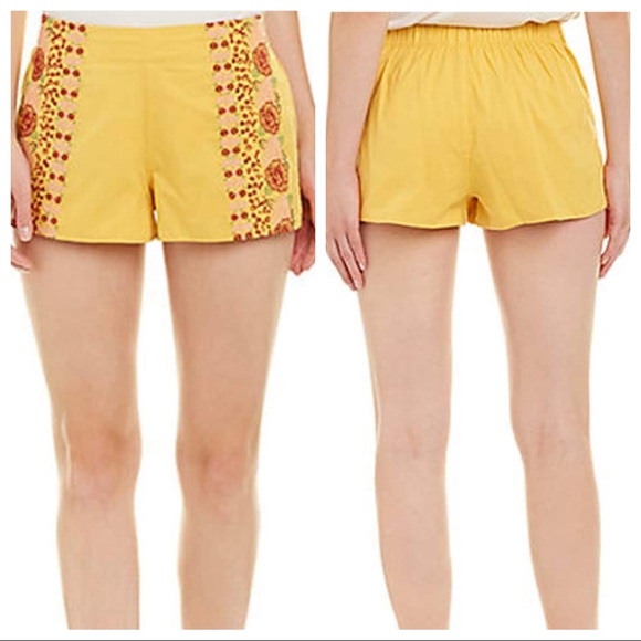 Isa & Ella Yellow Pull On‎ Embroidered Short - Picture 1 of 8